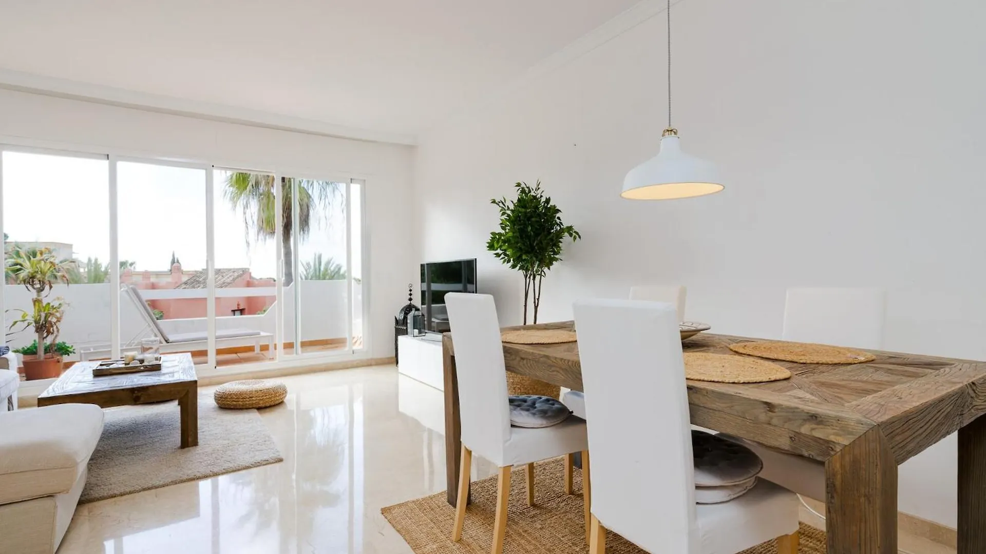 Lovely Apartment With Shared Pool Marbella 0*,