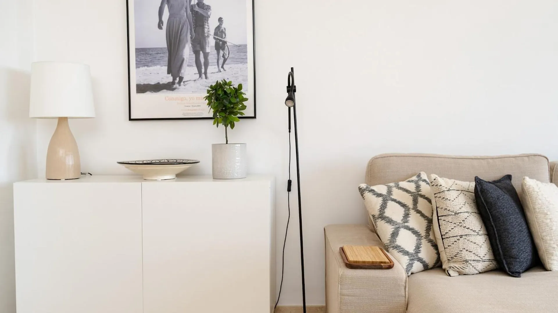Lovely Apartment With Shared Pool 마르베야