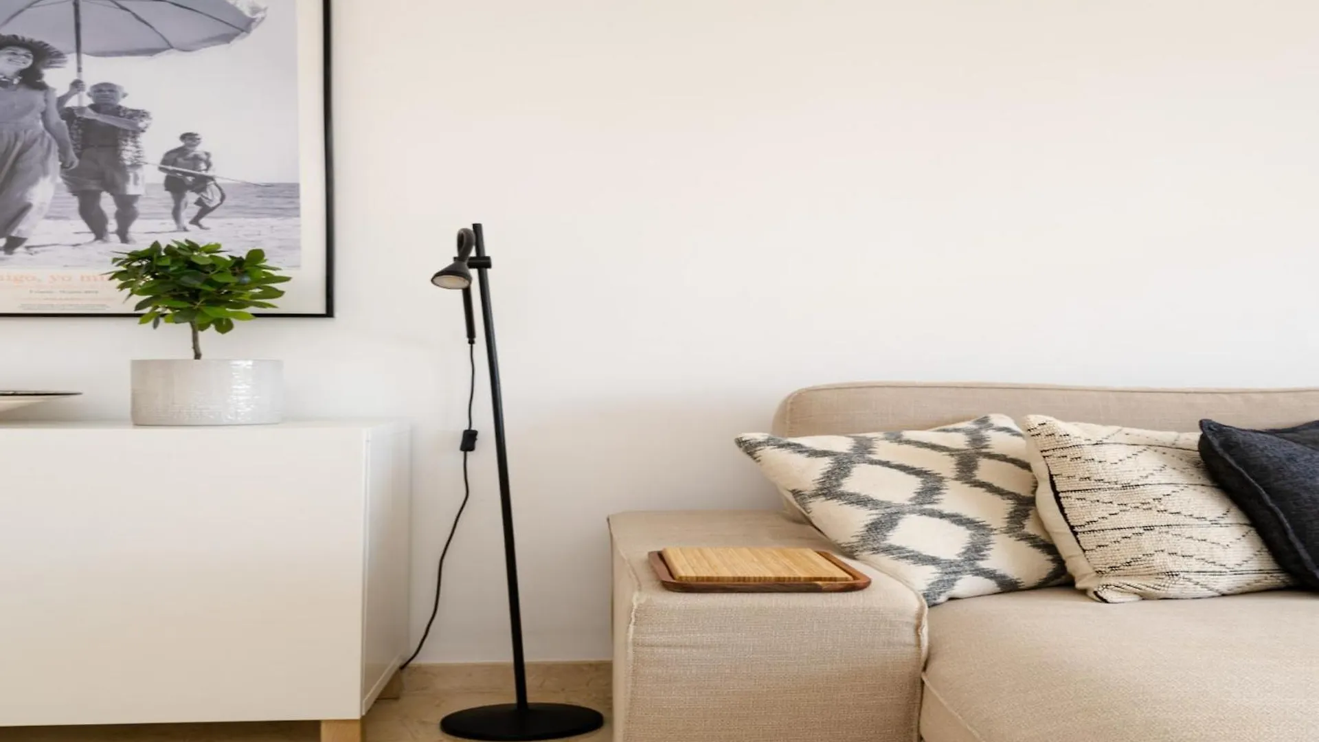 Lovely Apartment With Shared Pool マルベーリャ